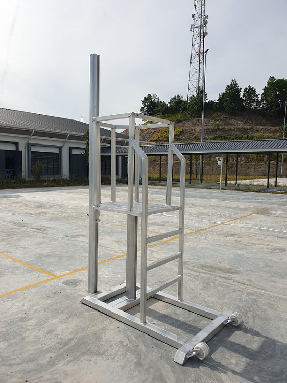 Volleyball Umpire Chair - Spitzer 50160