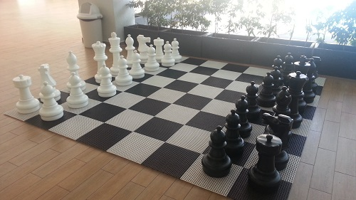 Giant Chess Set - Spitzer