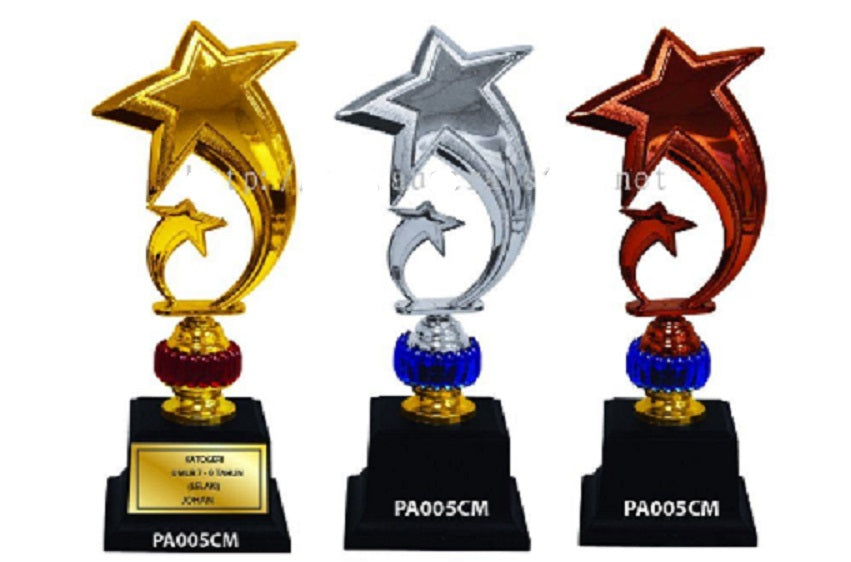 Plastic Makeup Trophy - PMT111RD