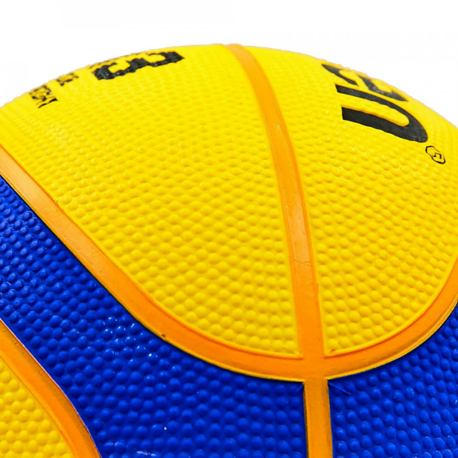 Basketball Size 6 (3 on 3) - Molten B33T2000 Rubber