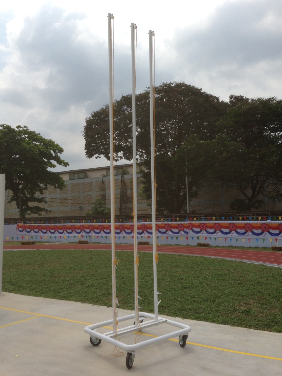 Moveable Flag Post - TS862 (3 Poles)